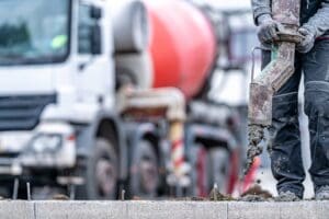 5 Red Flags to Avoid When Hiring a Concrete Contractor 1 Concrete driveway project by Pete’s Concrete & Masonry in Northern Jersey showcasing reliable work and professional service