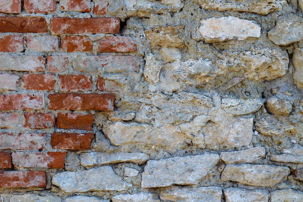 Pete’s Concrete & Masonry comparison of brick vs. stone durability in NJ