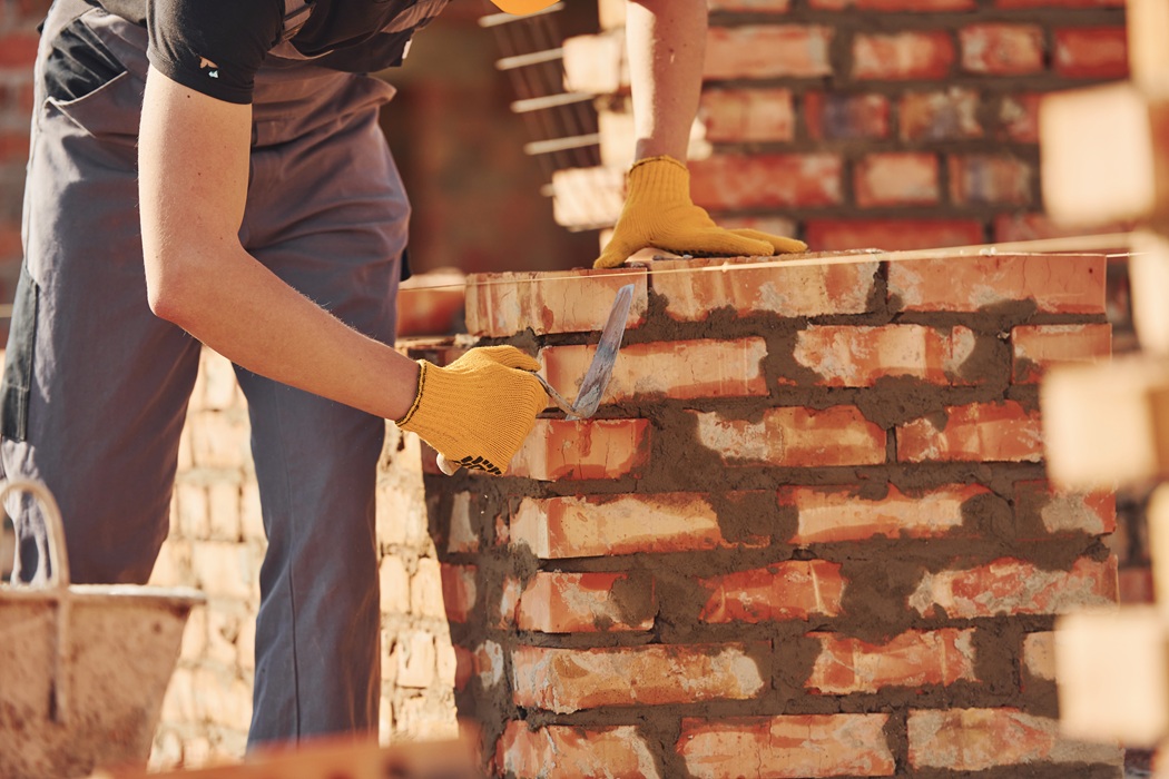 Can Masonry Be Installed in Winter? A North Jersey Homeowner’s Guide 1 Masonry work on a North Jersey home during winter
